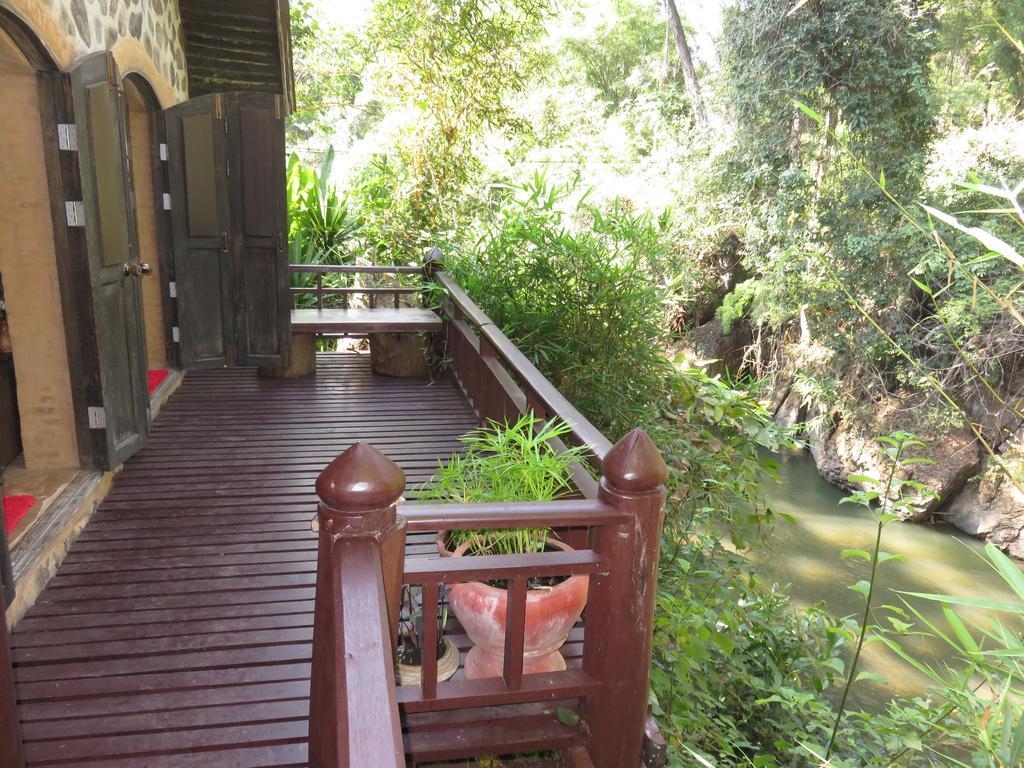 Little Eden Guesthouse Pang Mapha Habitación foto