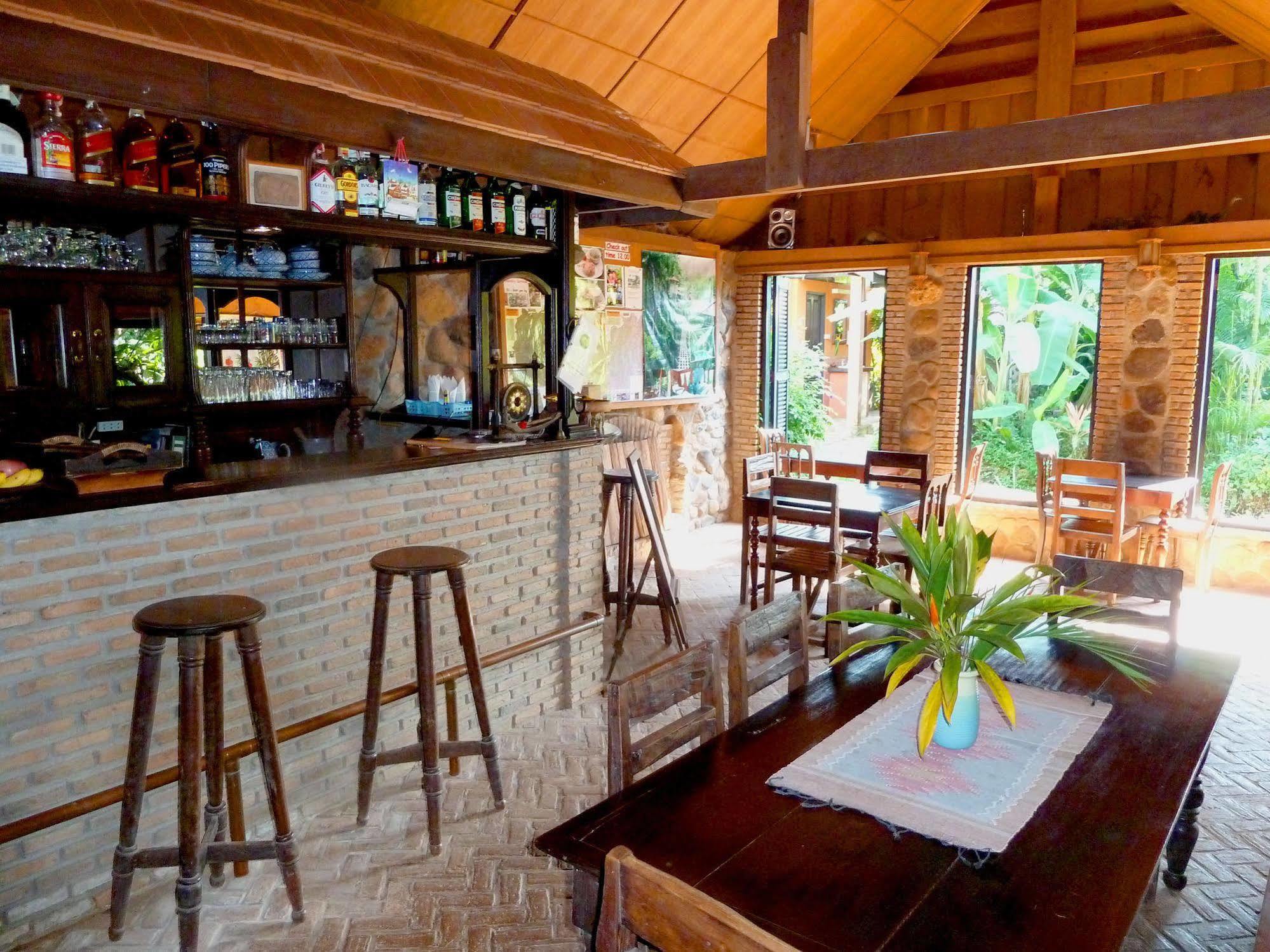Little Eden Guesthouse Pang Mapha Exterior foto